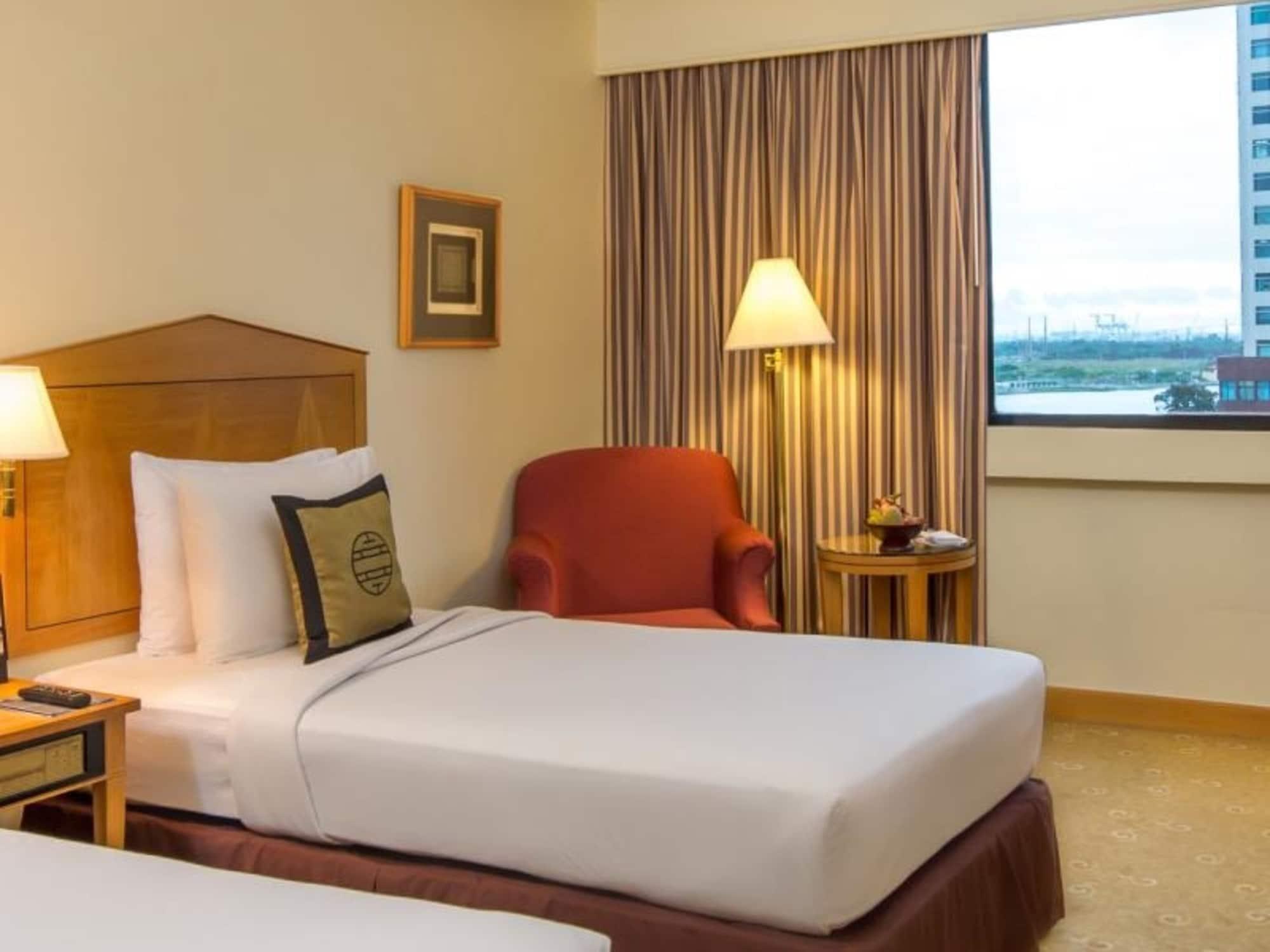 Saigon Prince Hotel Хошимин Экстерьер фото