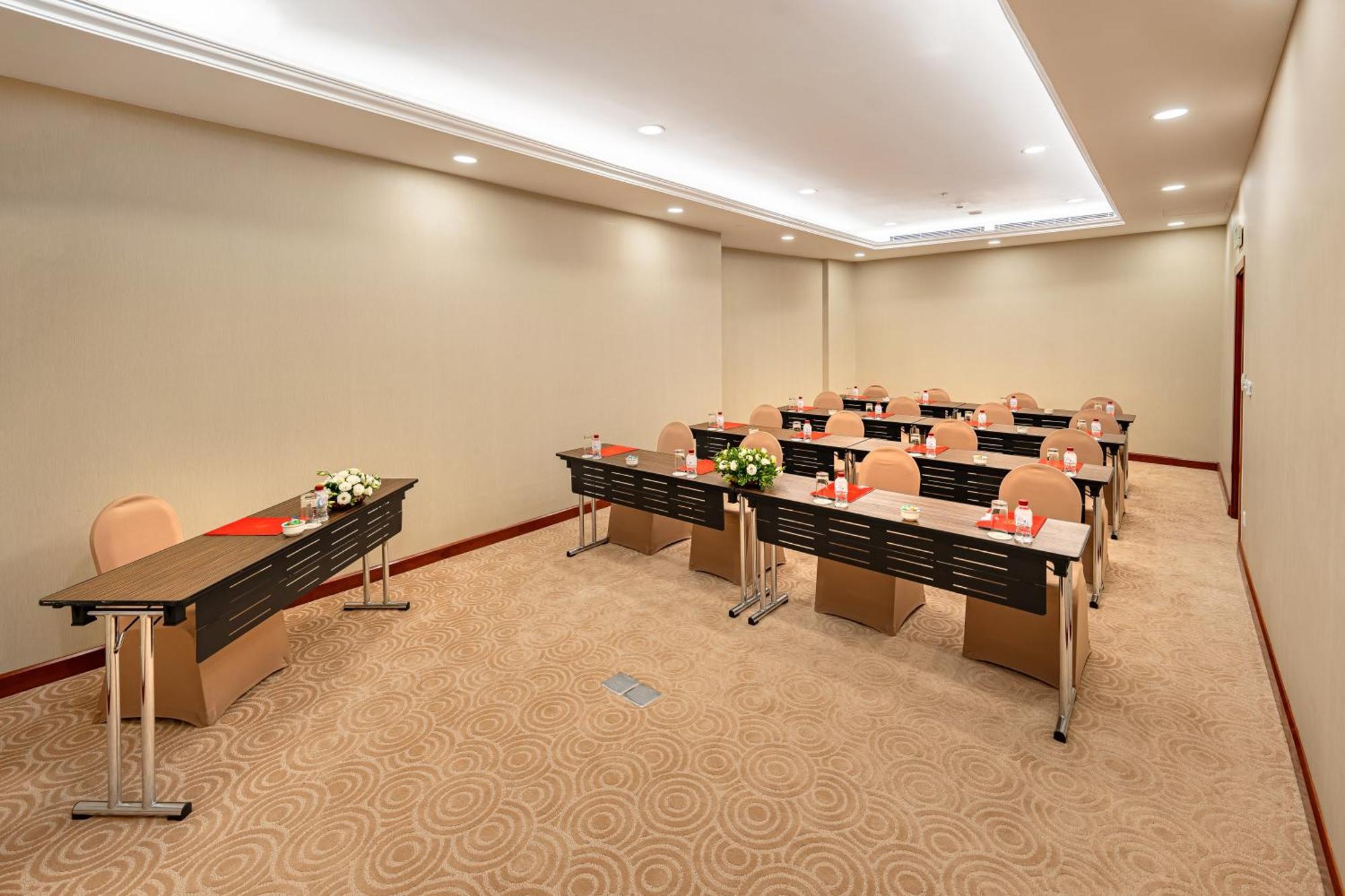 Saigon Prince Hotel Хошимин Экстерьер фото