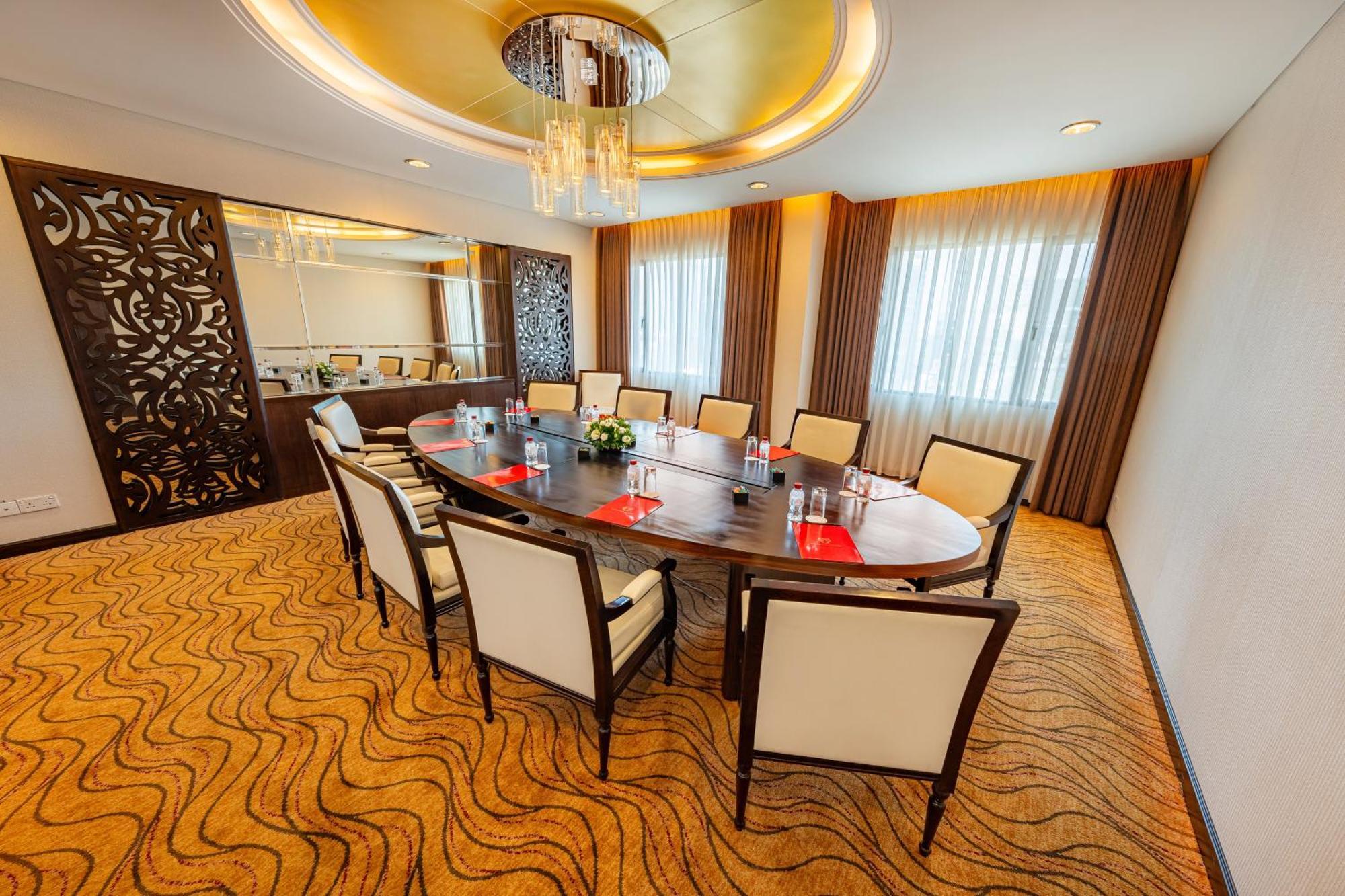 Saigon Prince Hotel Хошимин Экстерьер фото